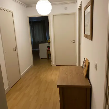 Le Fleuri Ensoleille De Guzet Ustou