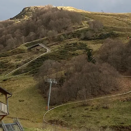 Le Fleuri Ensoleille De Guzet Apartment