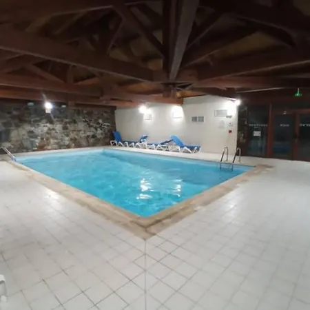 Appartement Le Fleuri Ensoleille De Guzet Ustou